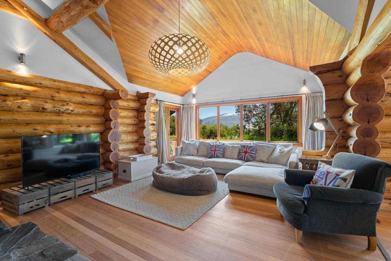 ワナカ The Log Houseヴィラ エクステリア 写真