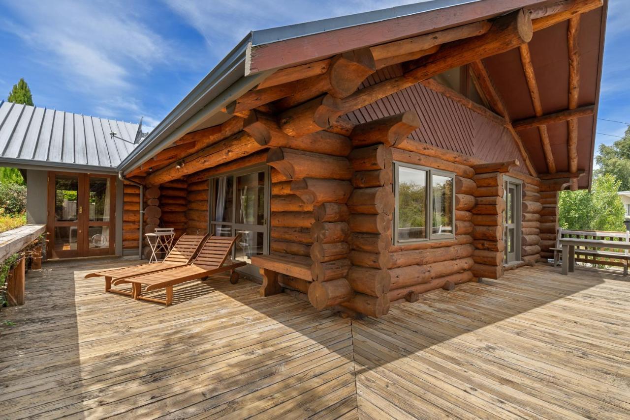ワナカ The Log Houseヴィラ エクステリア 写真